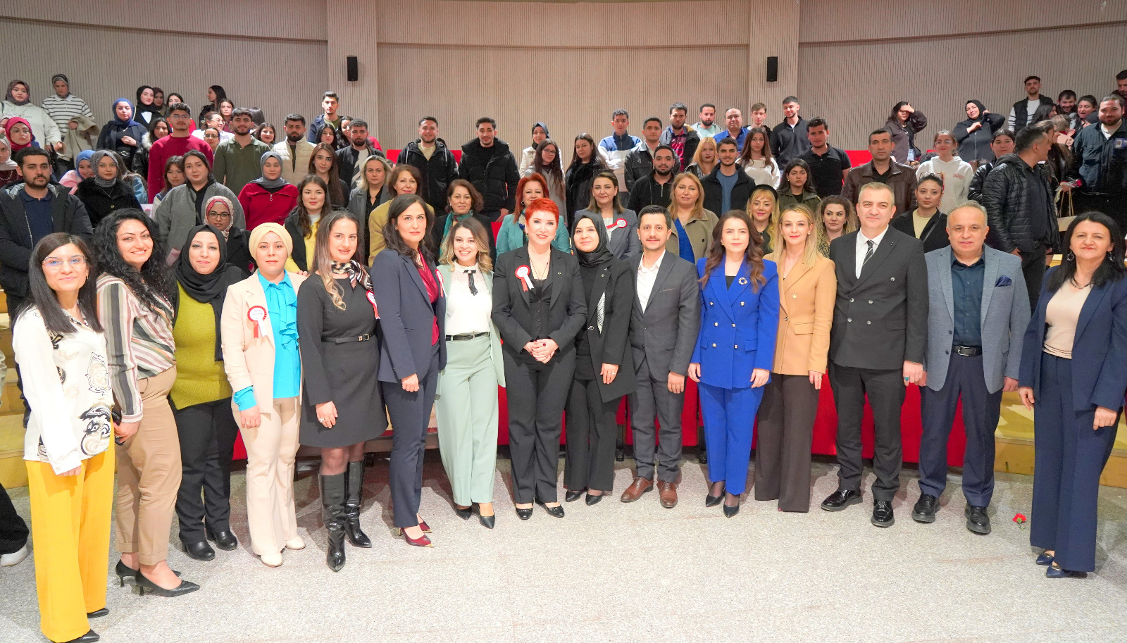 Üniversitemizde "Para Nerede?" isimli konferans gerçekleştirildi